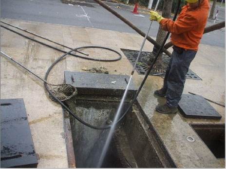 叙永池底污泥如何清理