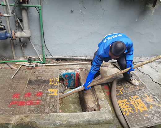 叙永清掏化粪池